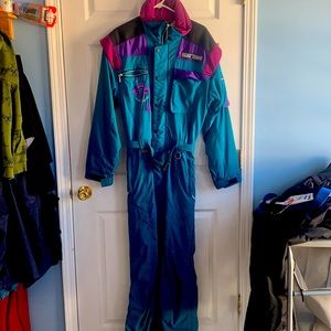 Ski suit, SkiSuit, Ski Suit. Like new condition. Unisex, adult small.